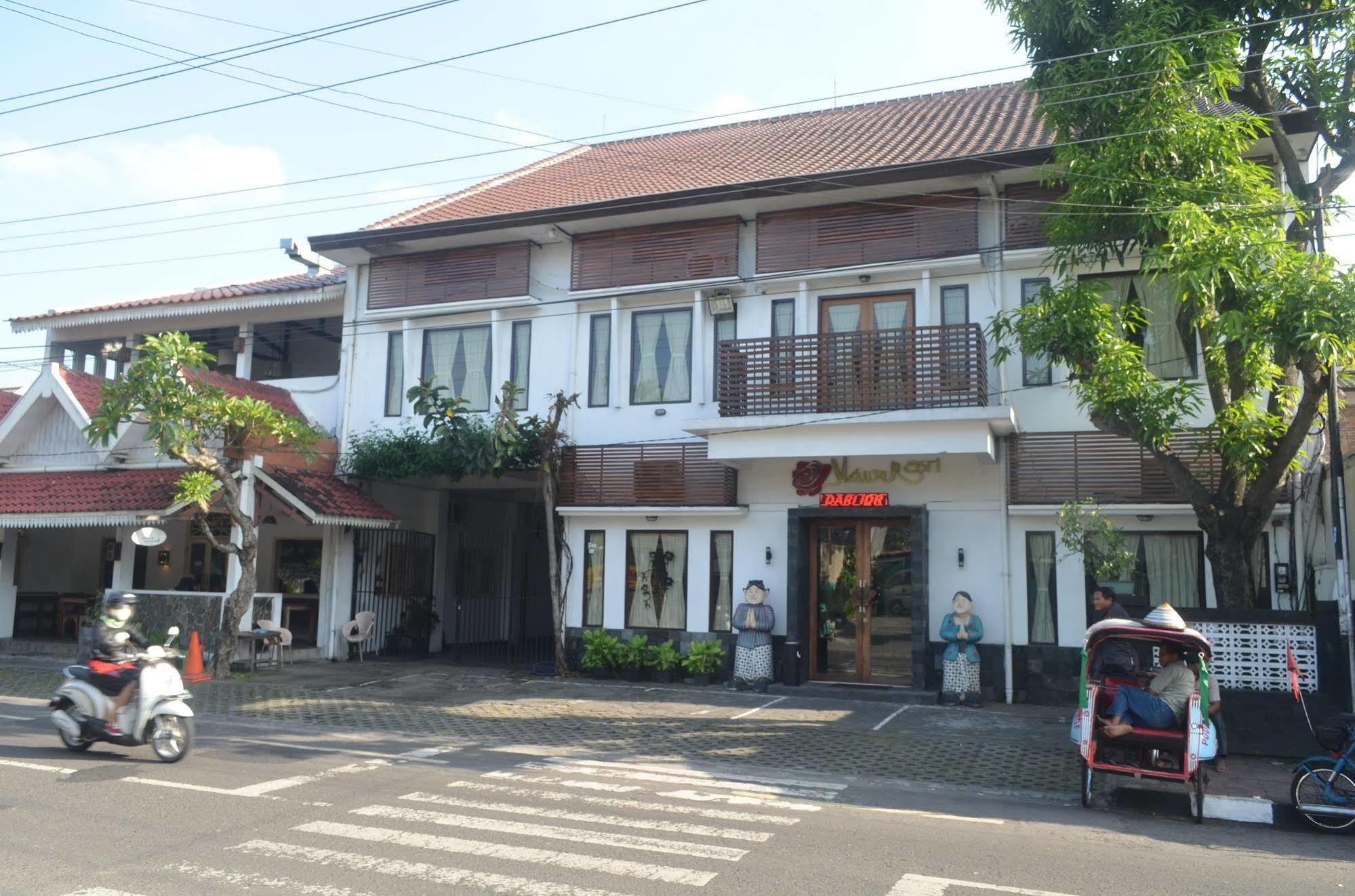 Mawar Asri Hotel Yogyakarta Exterior foto